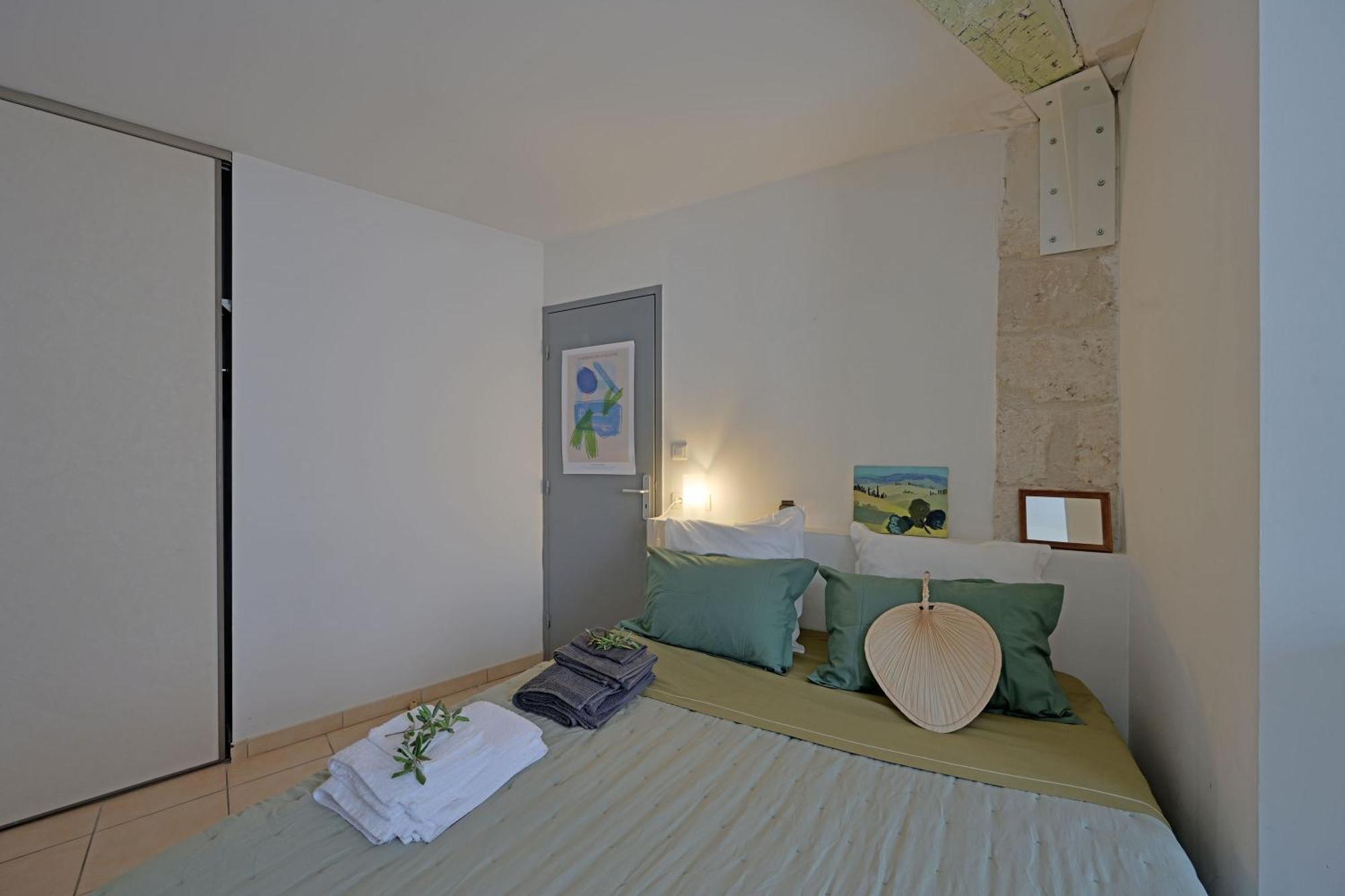 Appartement Le Provencal - Hyper Centre - Wifi à Avignon Extérieur photo